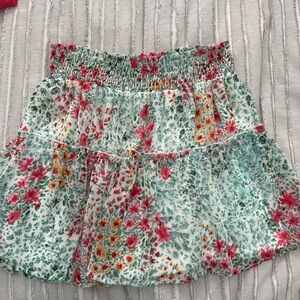 Versona mini skirt size Large